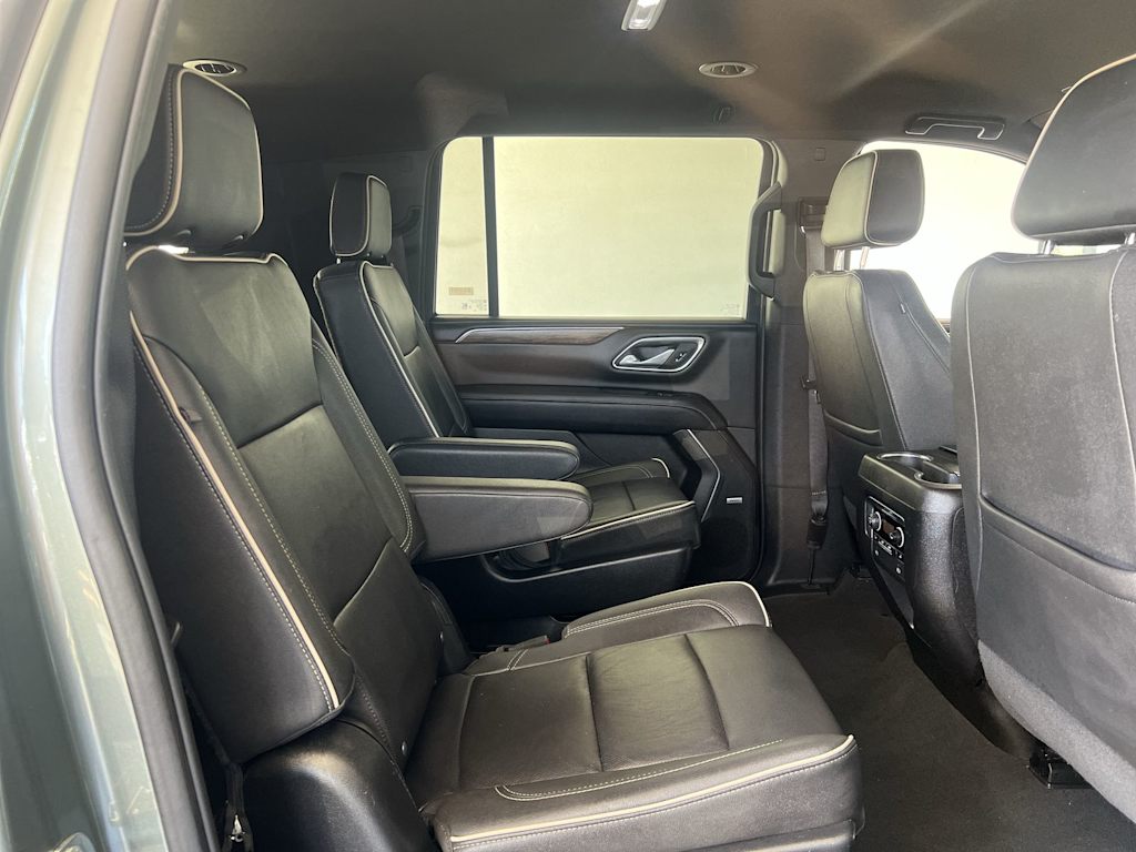 Thumbnail: 2023 Chevrolet Suburban - 19