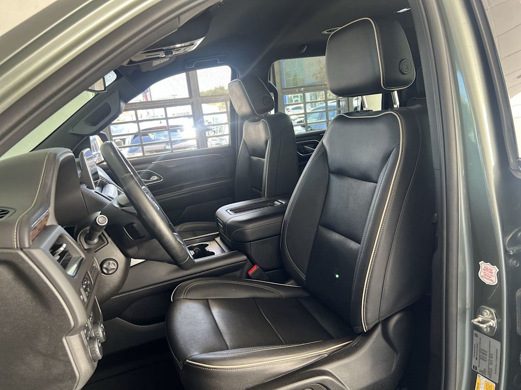 Thumbnail: 2023 Chevrolet Suburban - 9