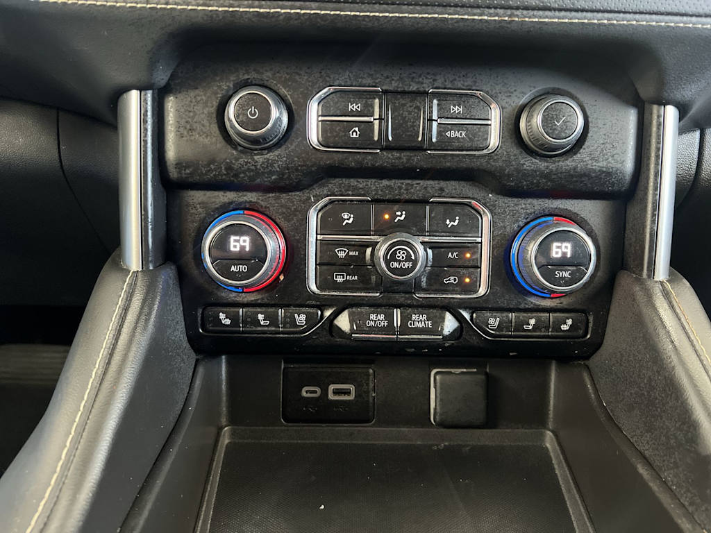 Thumbnail: 2023 Chevrolet Suburban - 21