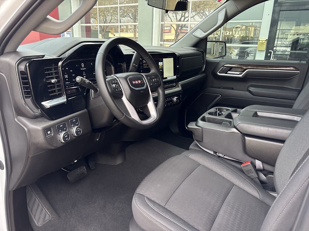 Thumbnail: 2025 GMC Sierra 1500 - 2