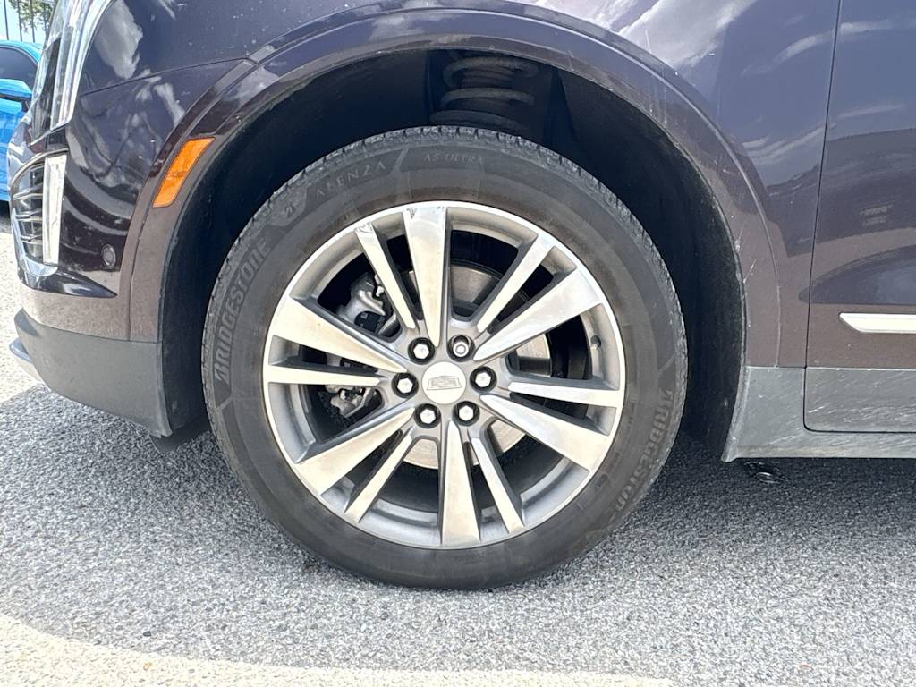 Thumbnail: 2021 Cadillac XT5 - 8