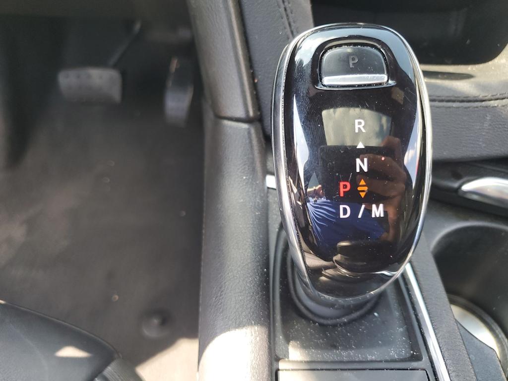 Thumbnail: 2023 Cadillac XT6 - 12