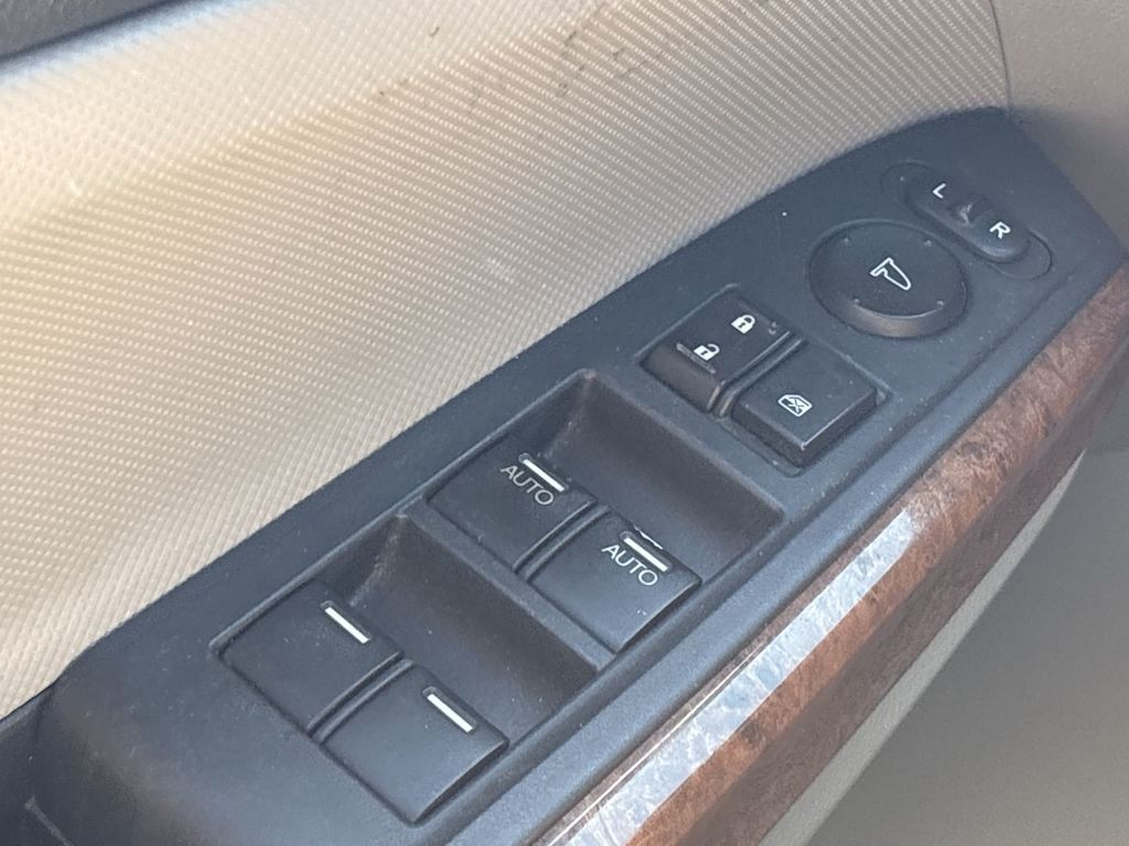 Thumbnail: 2012 Honda Accord - 22