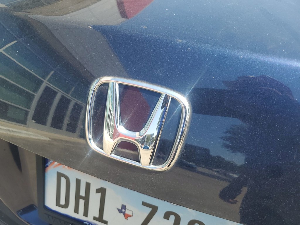 Thumbnail: 2012 Honda Accord - 19
