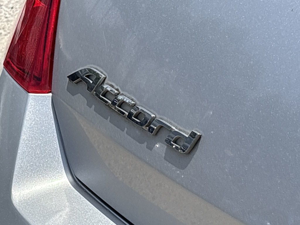 Thumbnail: 2010 Honda Accord - 18