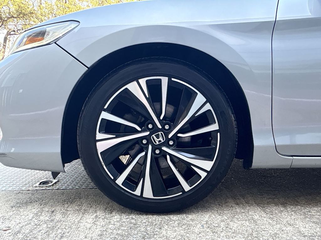 Thumbnail: 2017 Honda Accord - 8