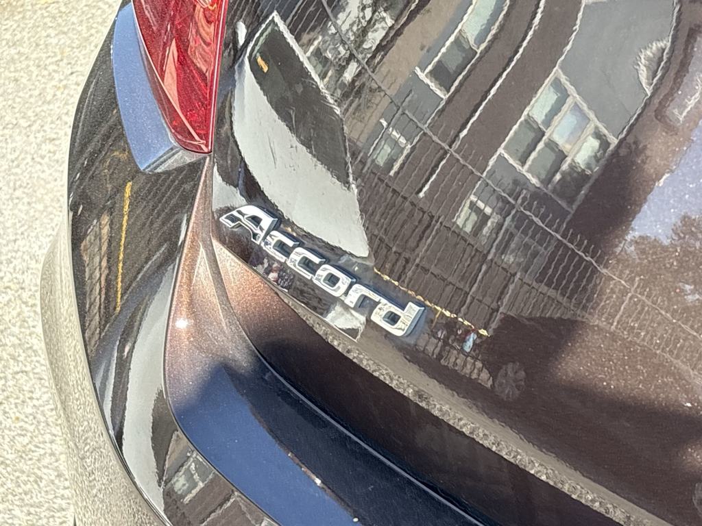 Thumbnail: 2015 Honda Accord - 18