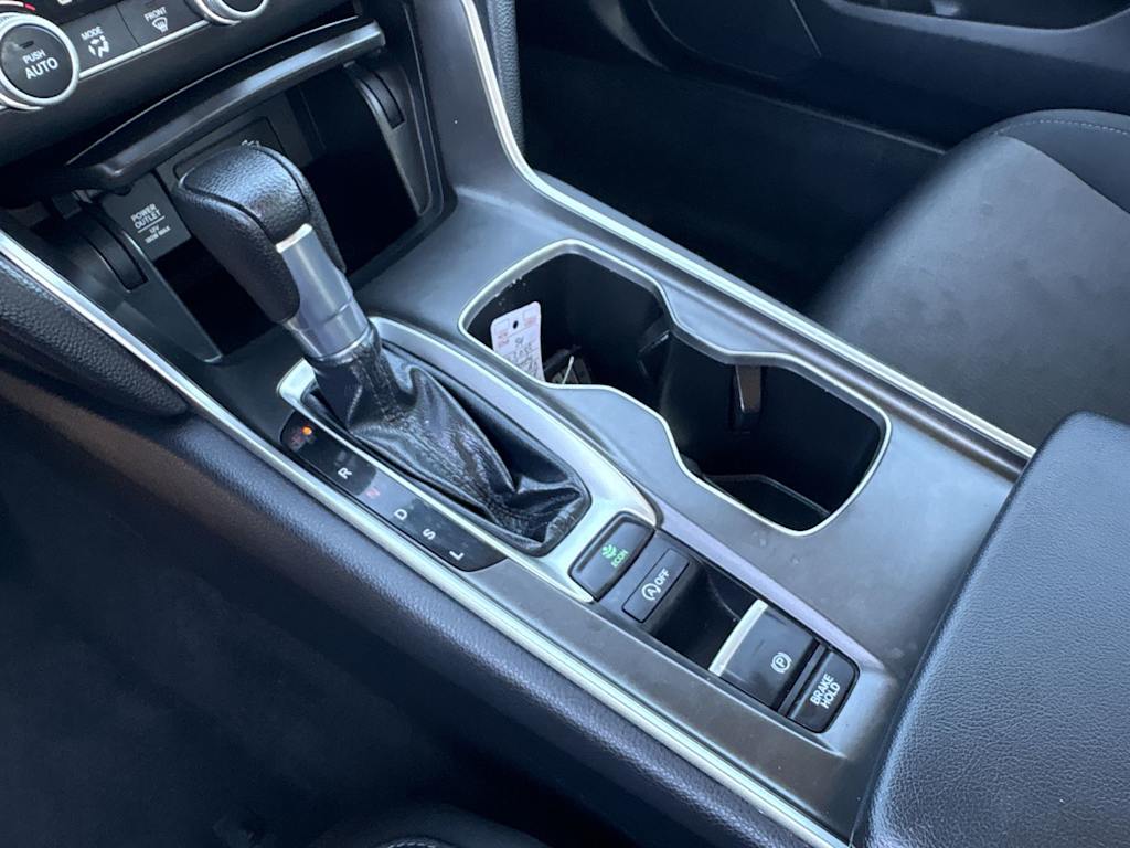 Thumbnail: 2022 Honda Accord - 16