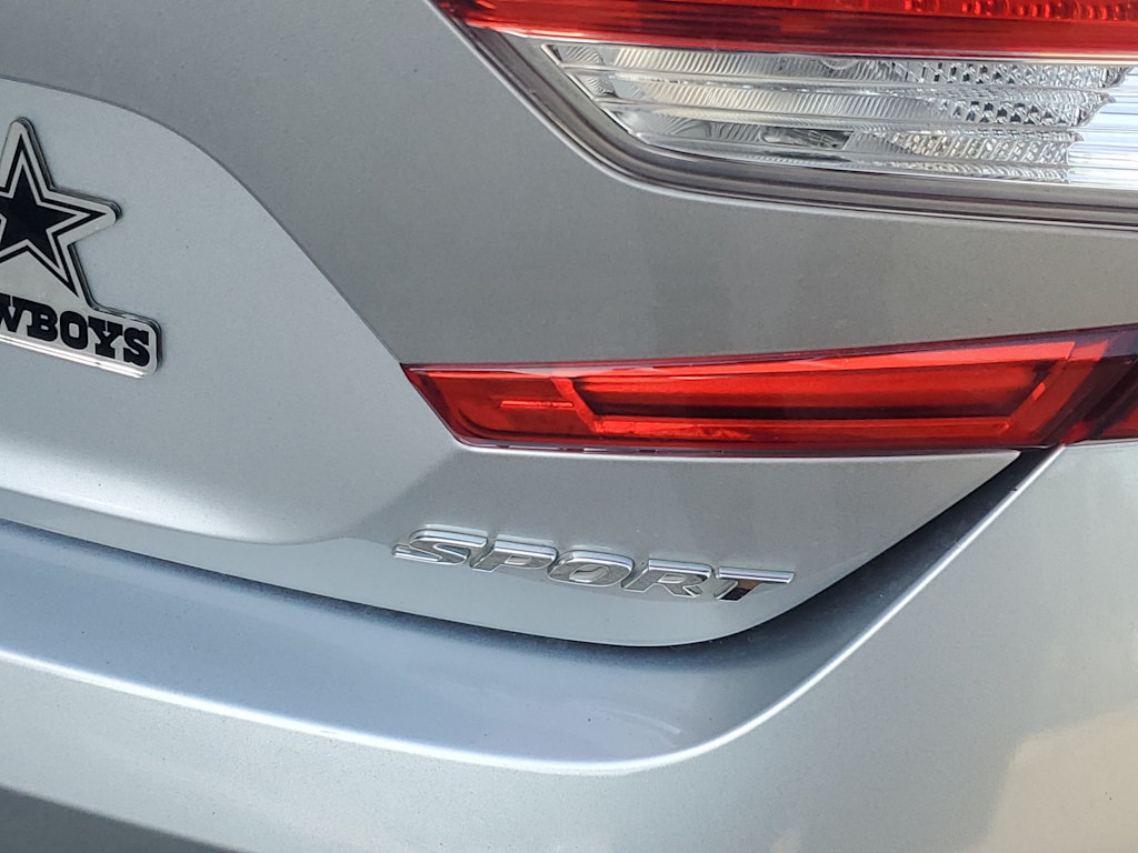 Thumbnail: 2019 Honda Accord - 17