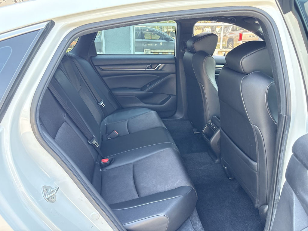 Thumbnail: 2022 Honda Accord - 32