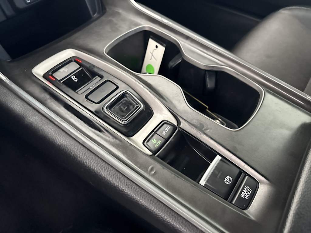 Thumbnail: 2019 Honda Accord - 16