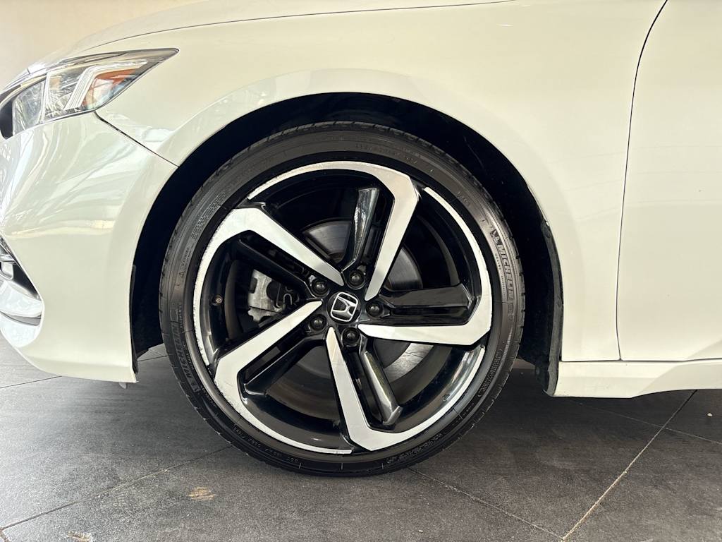 Thumbnail: 2019 Honda Accord - 8