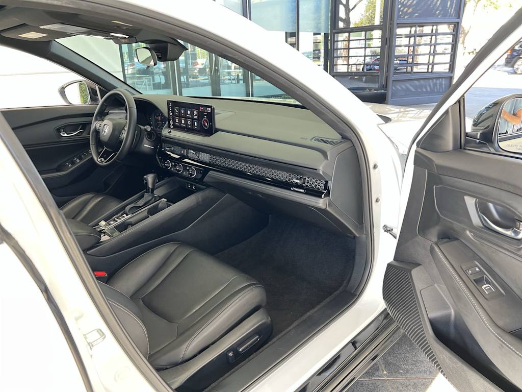 Thumbnail: 2023 Honda Accord - 33