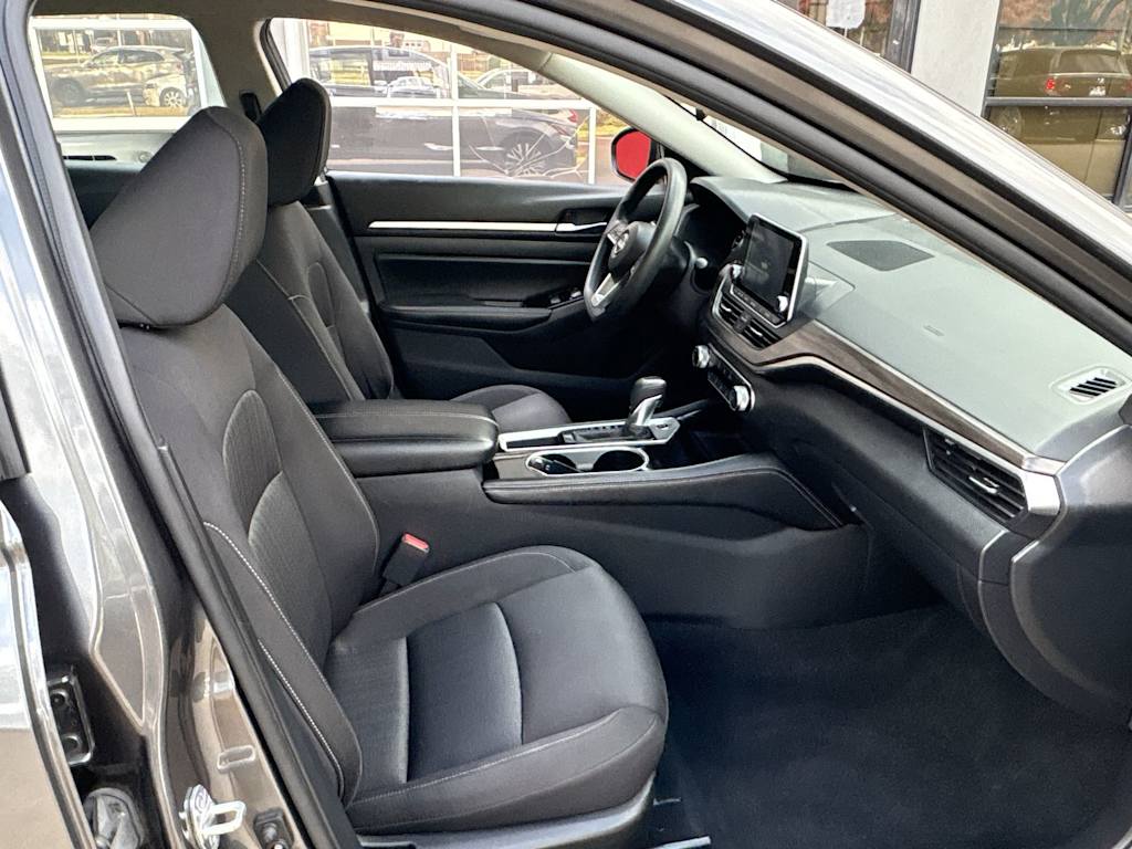 Thumbnail: 2023 Nissan Altima - 11