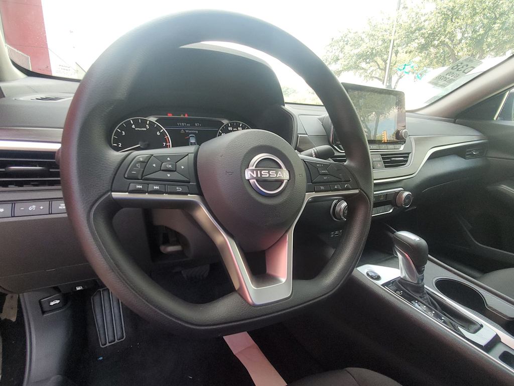 Thumbnail: 2026 Nissan Altima - 9