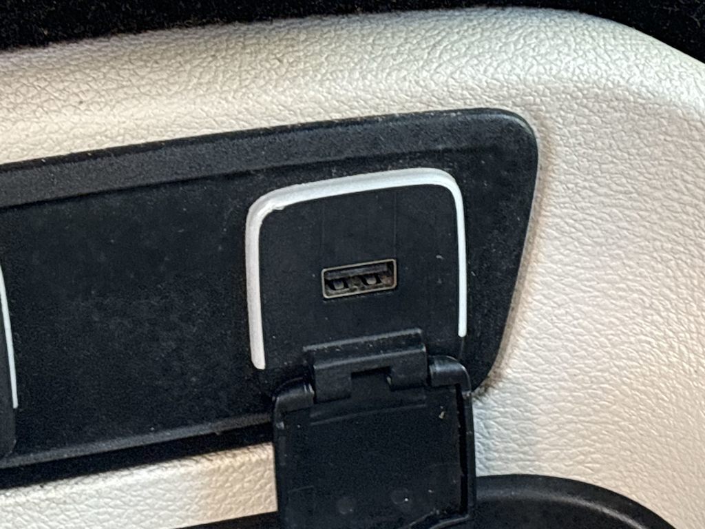 Thumbnail: 2019 Chrysler Pacifica - 38