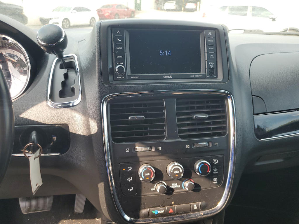 Thumbnail: 2018 Dodge Grand Caravan - 12