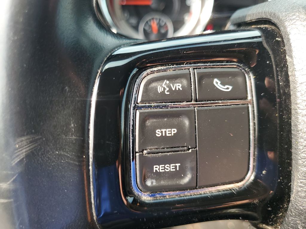 Thumbnail: 2018 Dodge Grand Caravan - 24