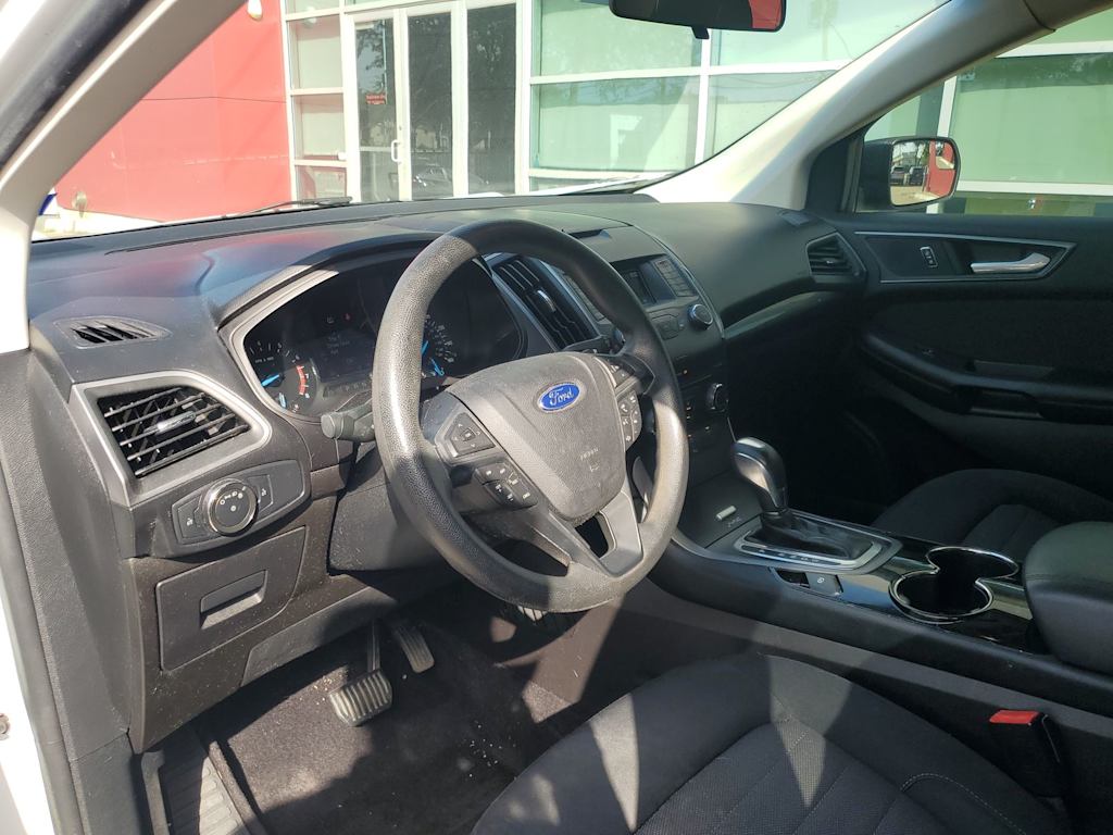 Thumbnail: 2017 Ford Edge - 2
