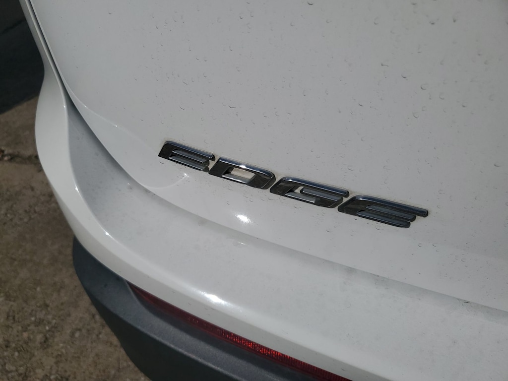Thumbnail: 2017 Ford Edge - 7
