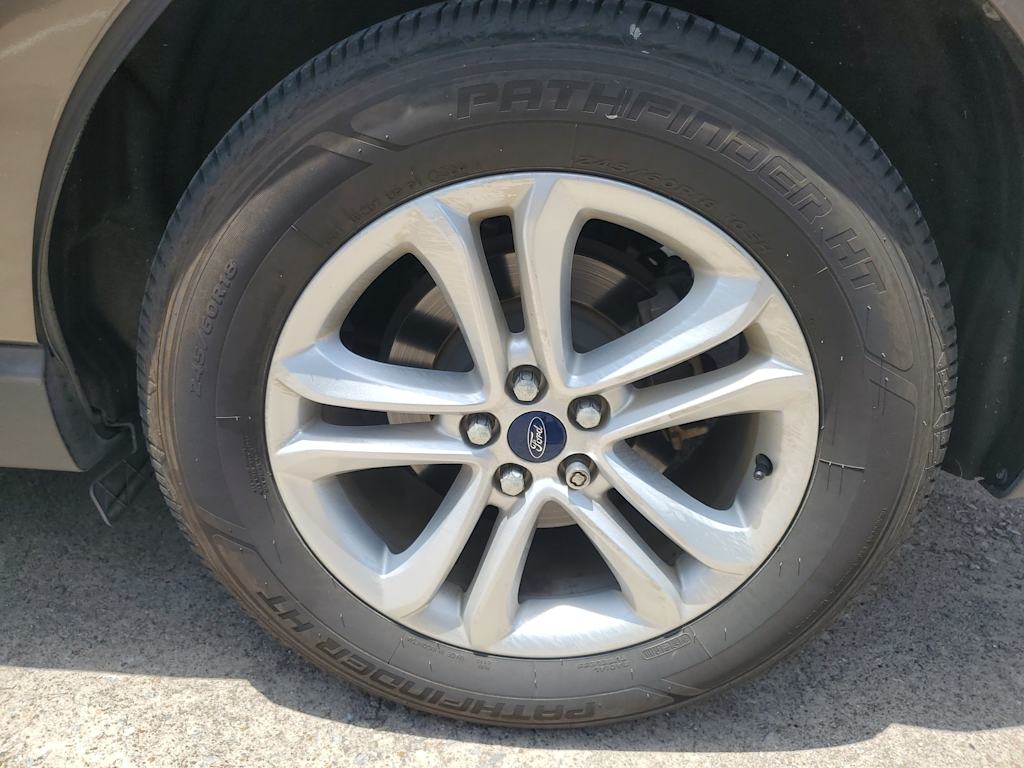 Thumbnail: 2019 Ford Edge - 8