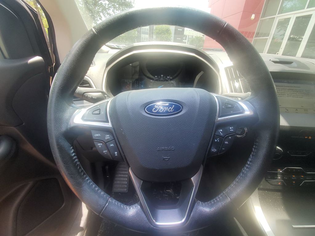 Thumbnail: 2019 Ford Edge - 10