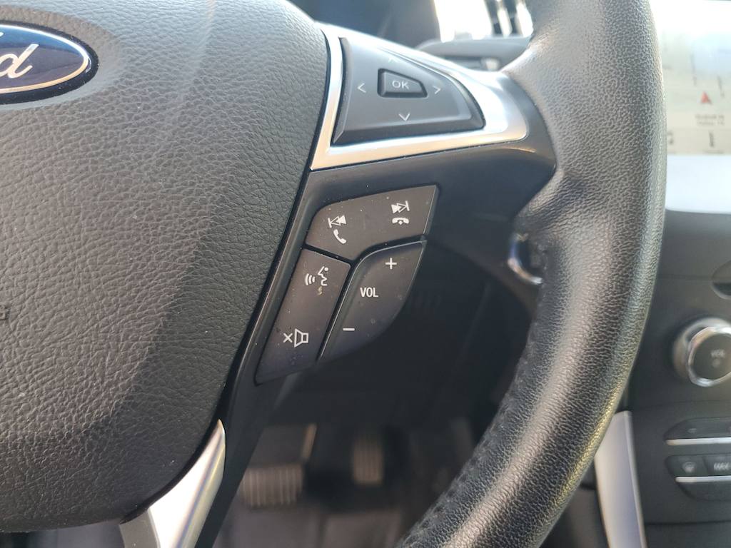 Thumbnail: 2016 Ford Edge - 19