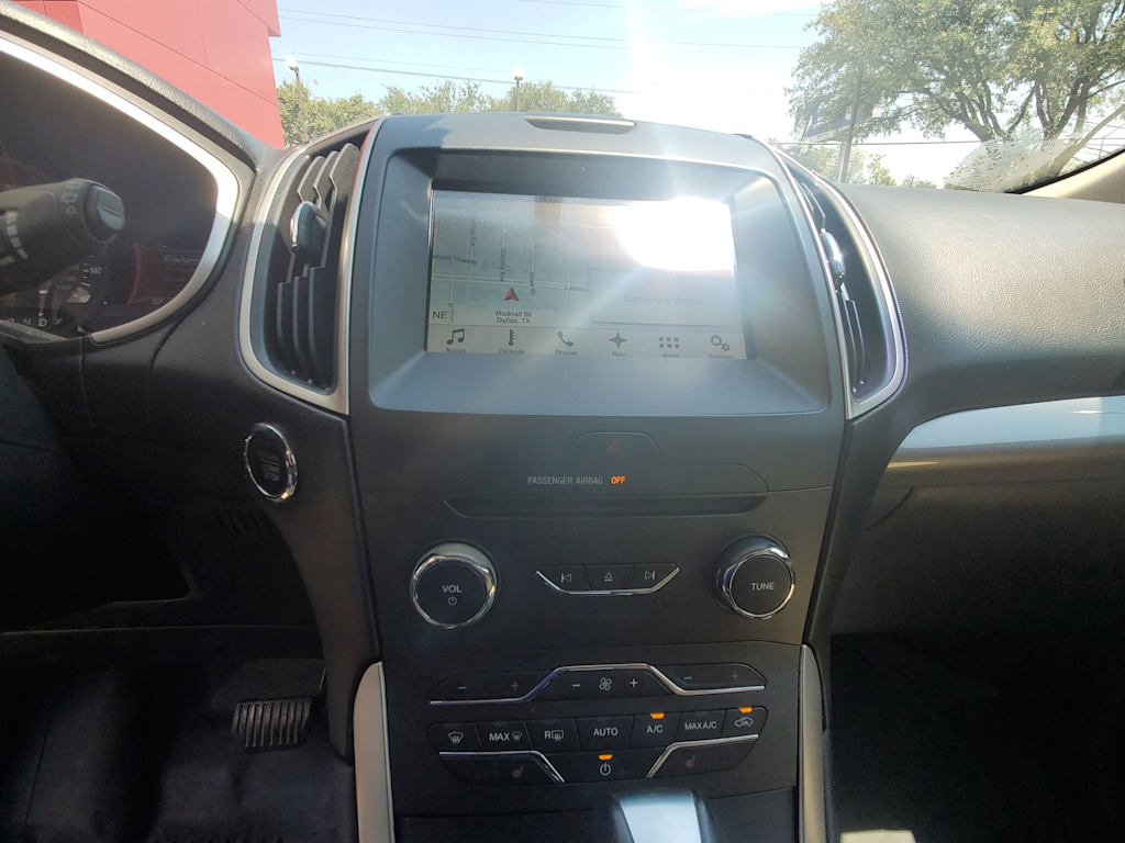 Thumbnail: 2016 Ford Edge - 11