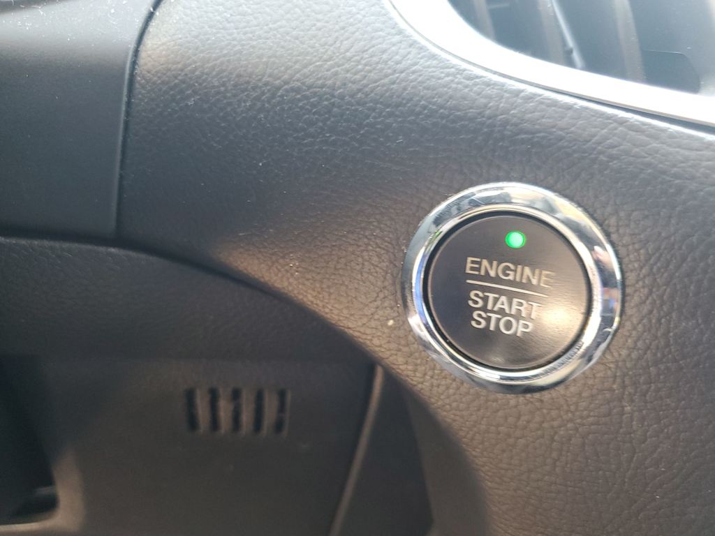Thumbnail: 2016 Ford Edge - 22