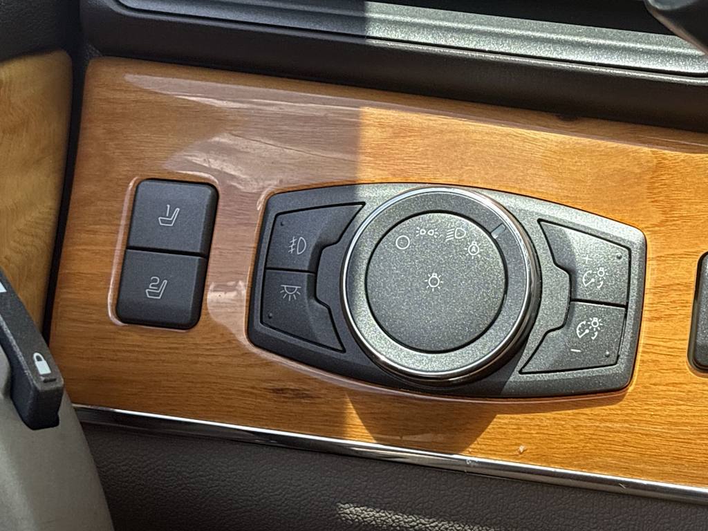 Thumbnail: 2015 Lincoln MKX - 19