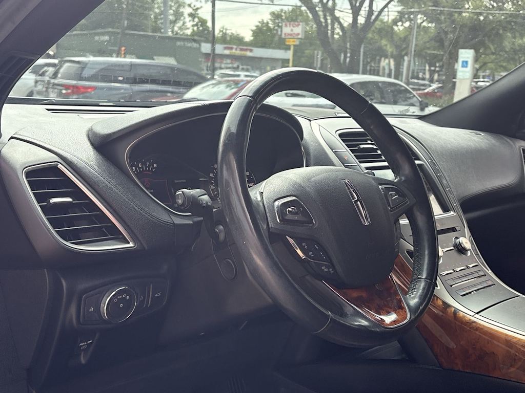 Thumbnail: 2018 Lincoln MKX - 2