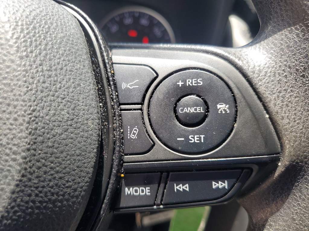 Thumbnail: 2022 Toyota RAV4 - 28