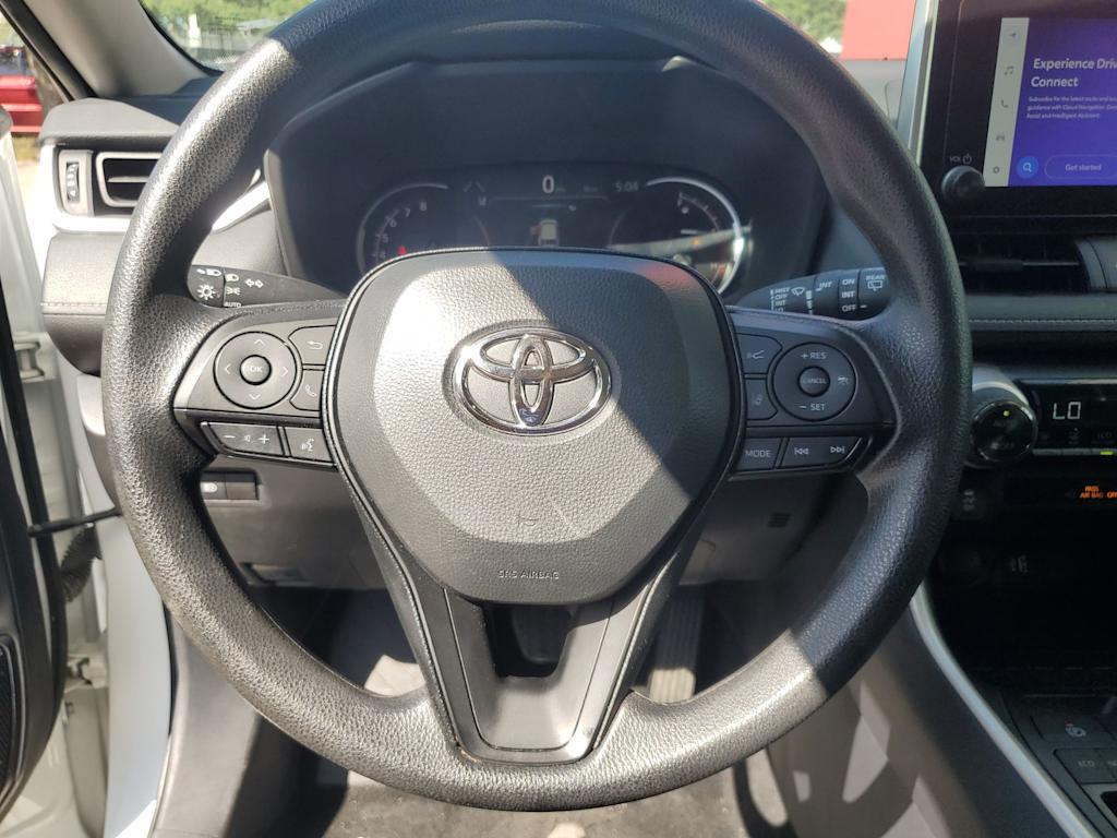Thumbnail: 2025 Toyota RAV4 - 9