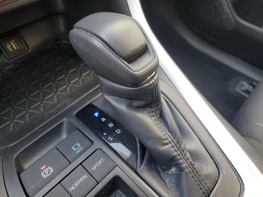 Thumbnail: 2025 Toyota RAV4 - 11