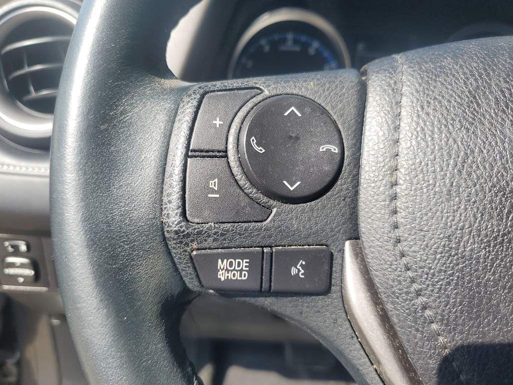 Thumbnail: 2016 Toyota RAV4 - 22