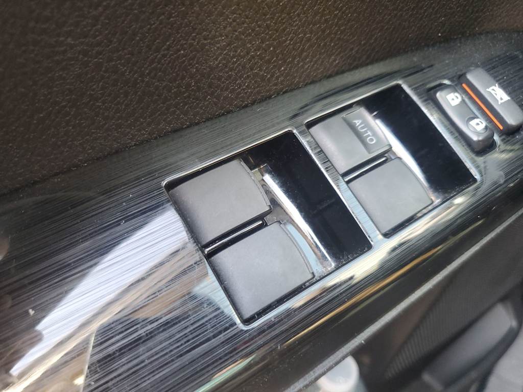 Thumbnail: 2016 Toyota RAV4 - 26