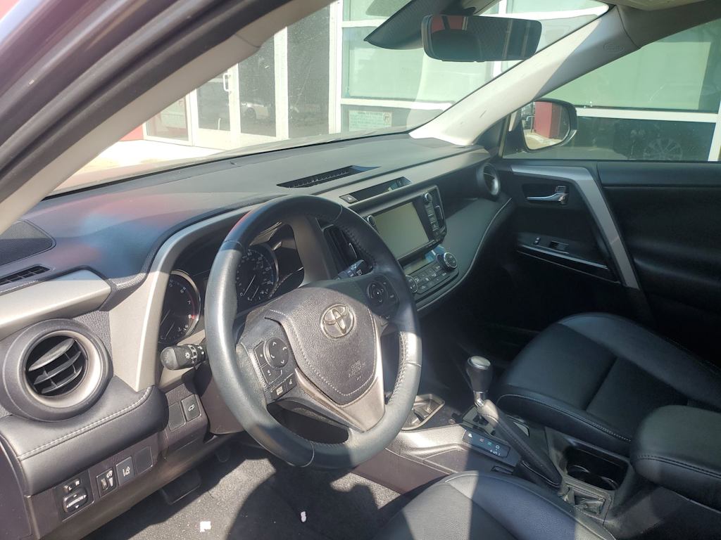 Thumbnail: 2016 Toyota RAV4 - 2