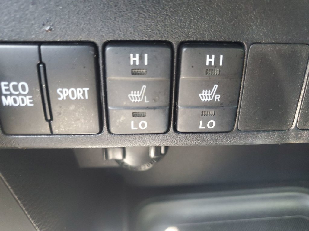 Thumbnail: 2016 Toyota RAV4 - 28