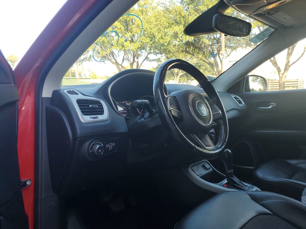 Thumbnail: 2019 Jeep Compass - 2