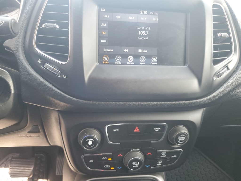Thumbnail: 2019 Jeep Compass - 12