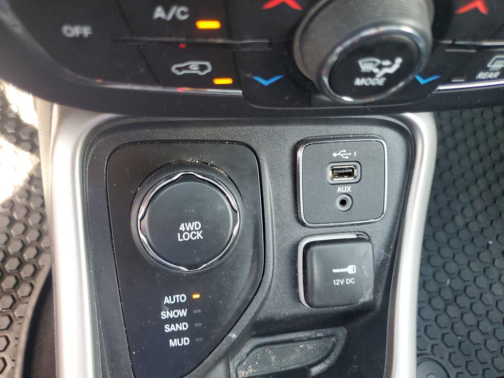 Thumbnail: 2019 Jeep Compass - 23