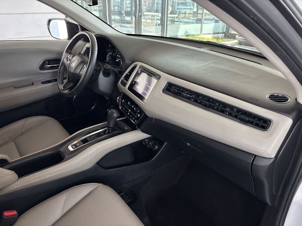 Thumbnail: 2016 Honda HR-V - 21