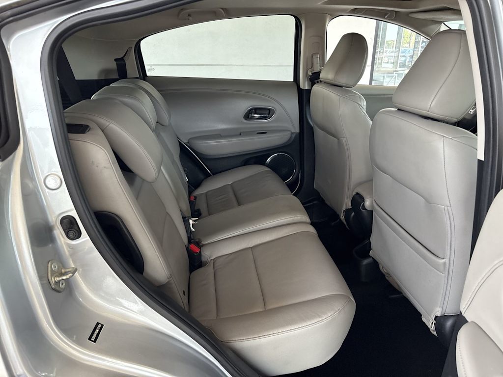 Thumbnail: 2016 Honda HR-V - 20