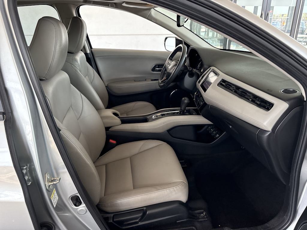 Thumbnail: 2016 Honda HR-V - 11