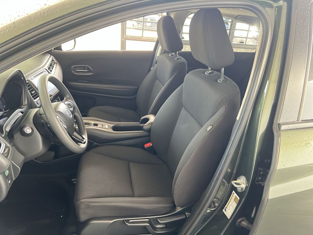 Thumbnail: 2017 Honda HR-V - 8