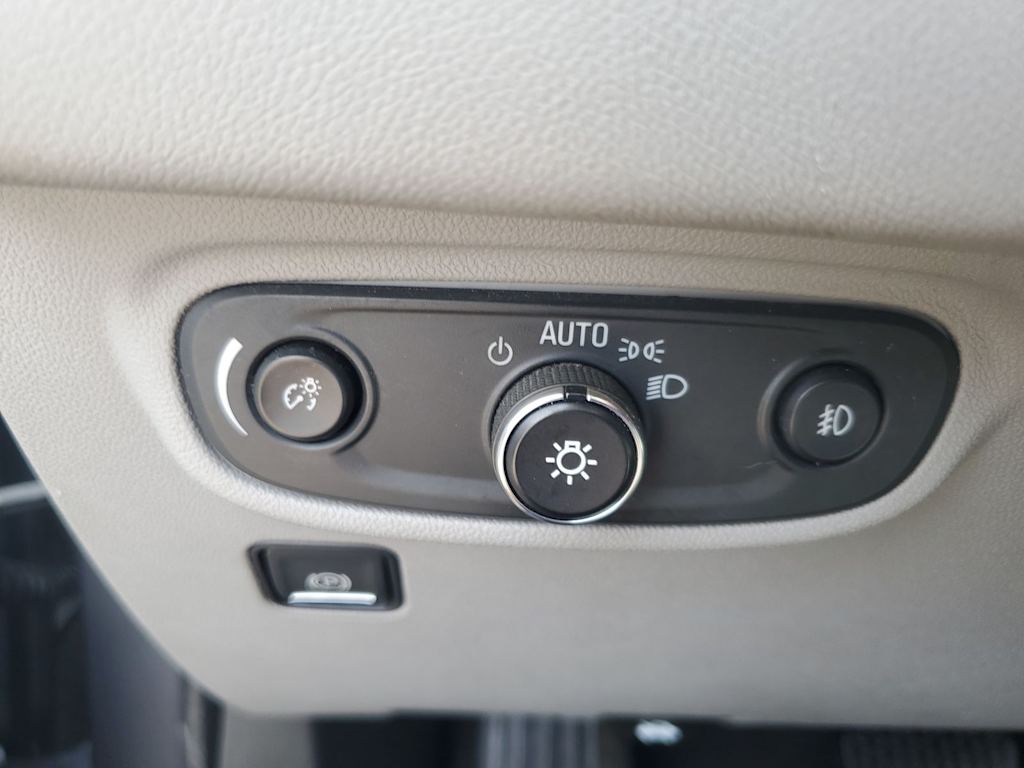 Thumbnail: 2020 GMC Terrain - 21