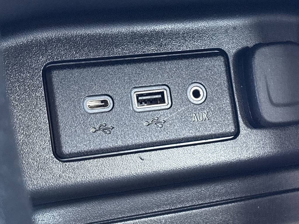 Thumbnail: 2023 Chevrolet Equinox - 24