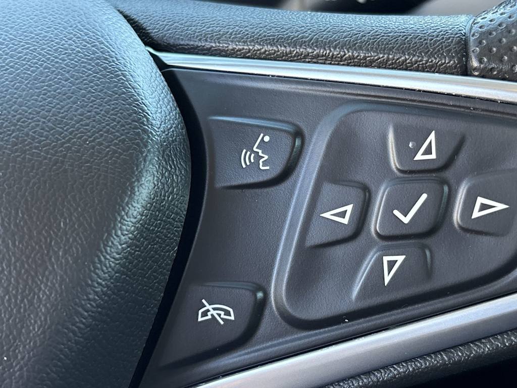 Thumbnail: 2023 Chevrolet Equinox - 26