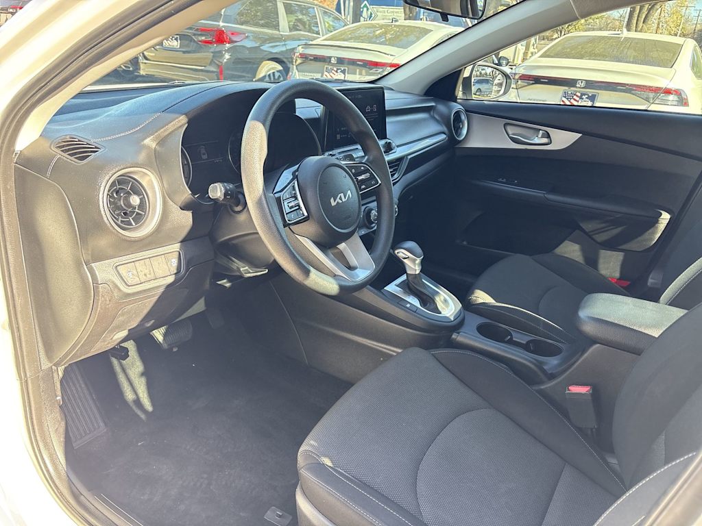 Thumbnail: 2023 Kia Forte - 2