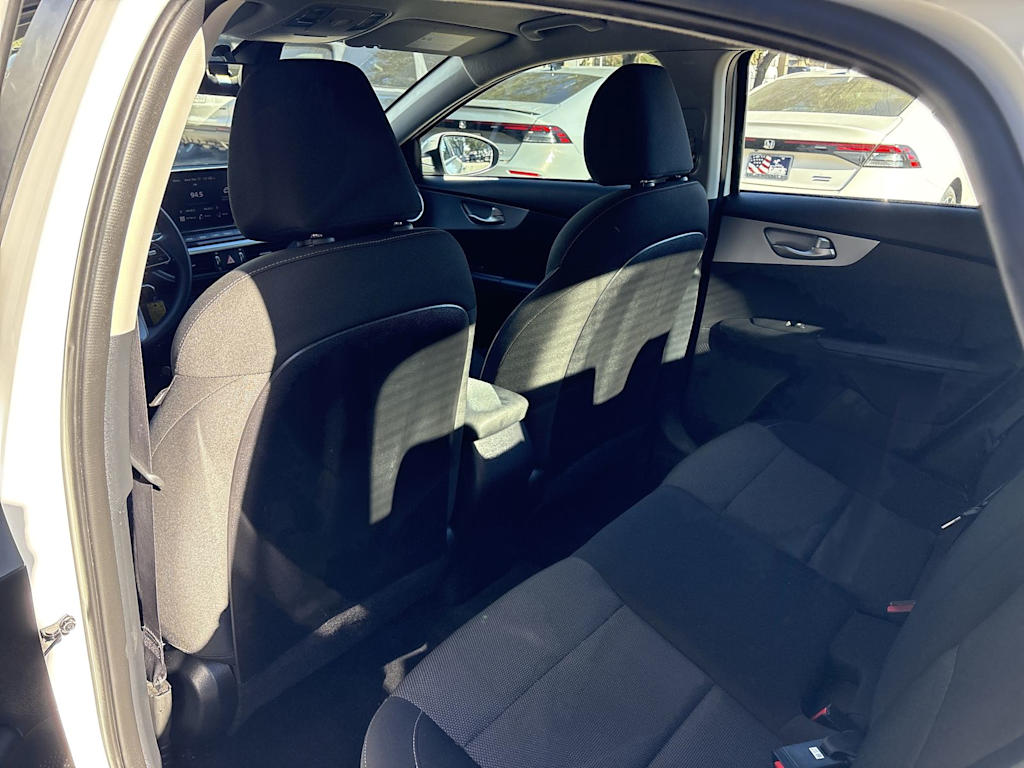 Thumbnail: 2023 Kia Forte - 12